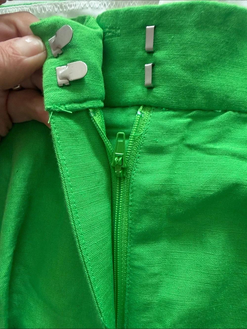 H&M NWT Green Linen-Blend Wide Leg Pants 6